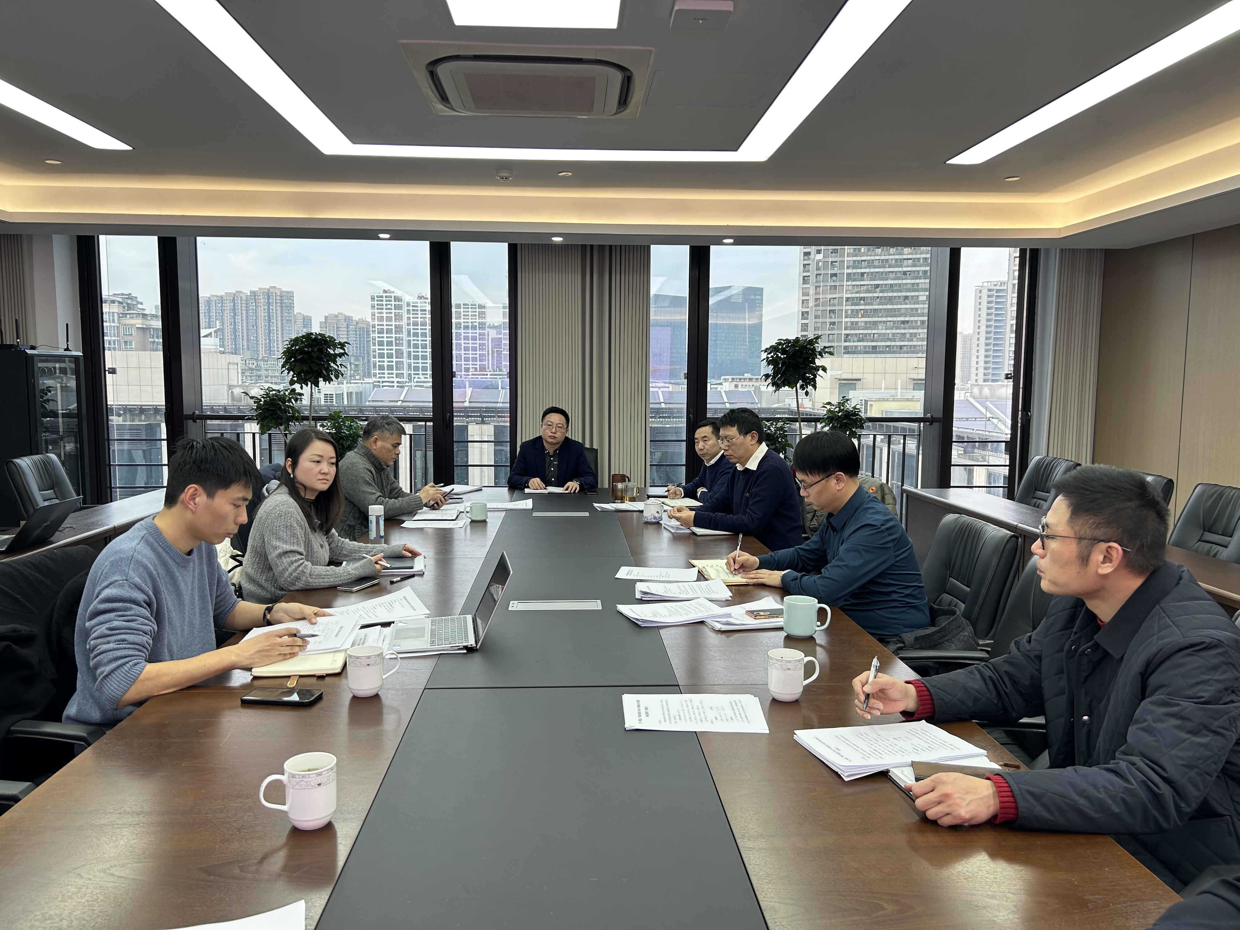 浙茶集团党委理论学习中心组专题学习兴合集团第二次党代会精神